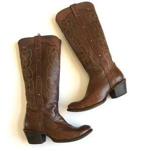 Corral Distressed Embroidered Boots Size 9